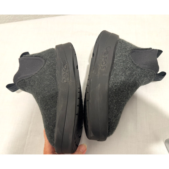 Oofos Womens Sz 6 Oomega Londoner Recovery Boots EU Sz 7 Gray Black Booties - Picture 4 of 9